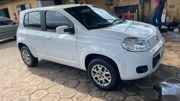 Fiat Uno Vivace/rua 1.0 EVO Fire Flex 8V 5P 2015