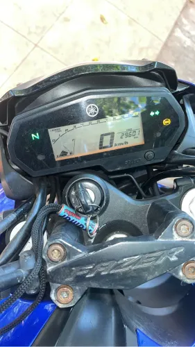 Vendo ou troco Fazer 250