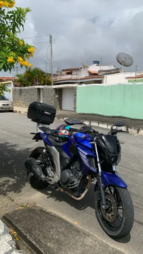 Protetor de farol para fz25