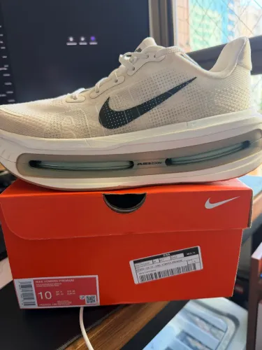 Nike Vomero Premium