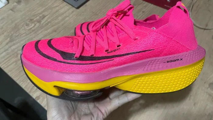 Vende Tênis novo réplica Nike para corrida