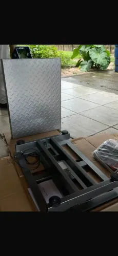 grande promoçao balança 700 kg plataforma  45 xx60 bivolt e bateria interna dura ate  72 h