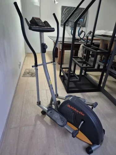 Elíptico Athletic Advanced 330E