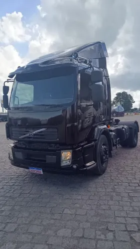 Caminhão 4x2 VM 310 