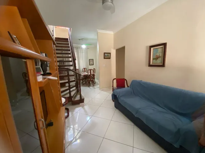 Casa com 4 Quartos à venda, 221 m² por R$ 450.000 - Oswaldo Cruz - Rio de Janeiro/RJ