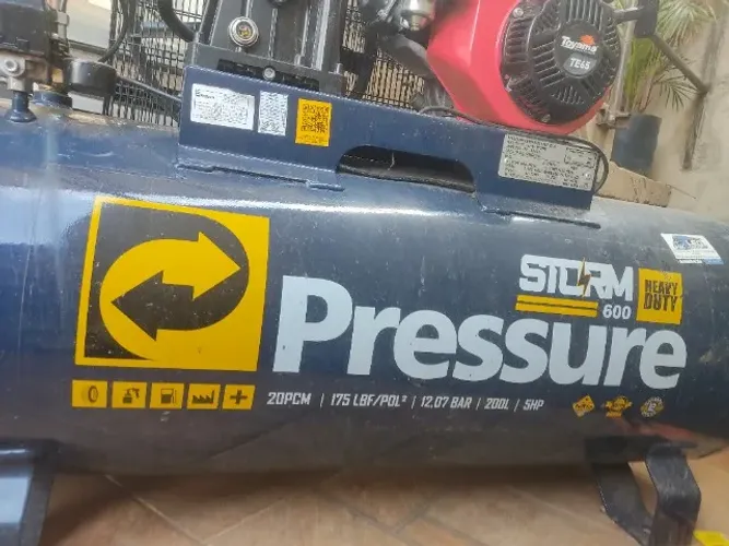 compressor com motor a combustao com kit mangueira 15 metros