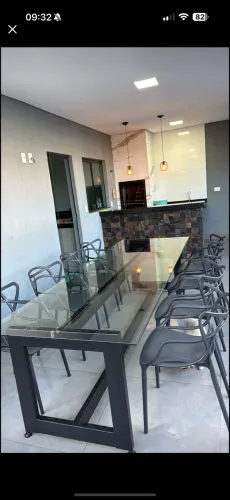 Mesa com cadeiras