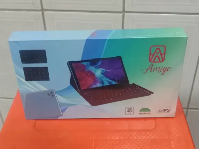 Tablet 10.1" Cinza com Teclado e Entrada para Chips 4gb 128gb Promoção