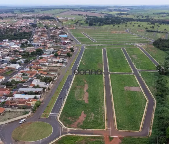 Lote / Terreno à venda, Recreio dos Bandeirantes - Uberaba/MG