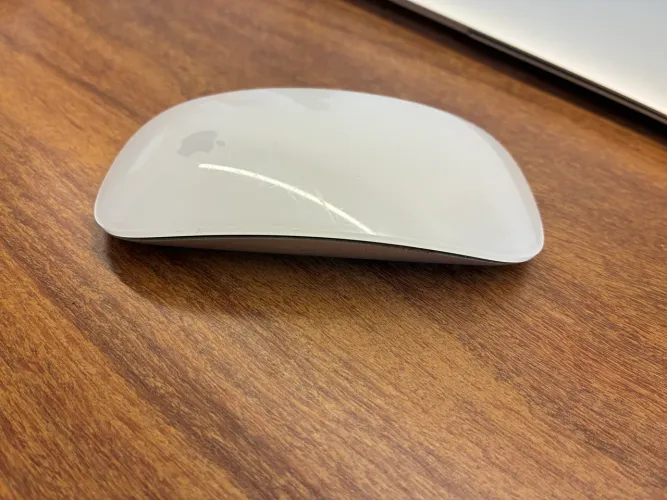 Apple Magic Mouse 2 Original A1657 | Bluetooth | Recarregável