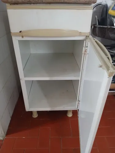 Vendo armário unitario