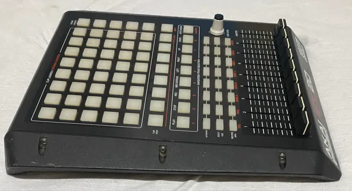 Controladora MÍDI akai apc 20