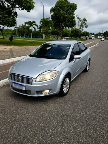 Fiat Linea Essence Dualogic 1.8 Flex 16V 4P 2012