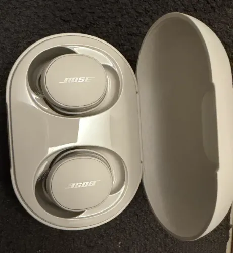 Fones de ouvido sem fio Bose quietcomfort branco