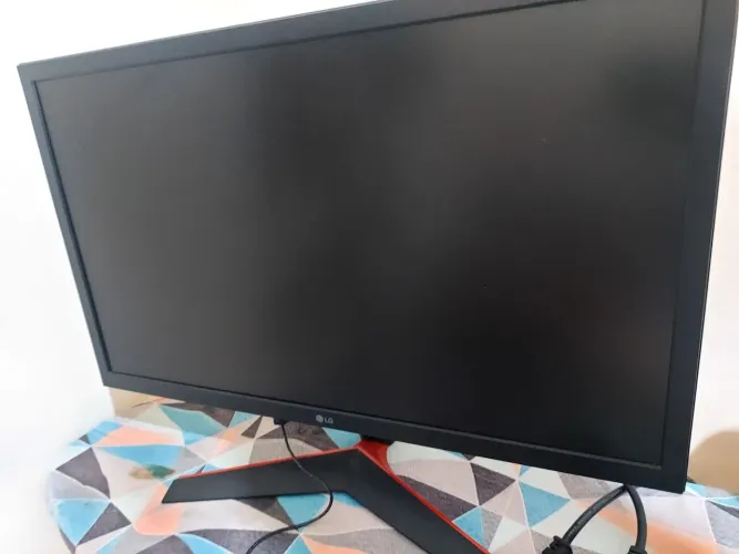 Monitor Gamer LG 24" Full HD 144Hz 1ms