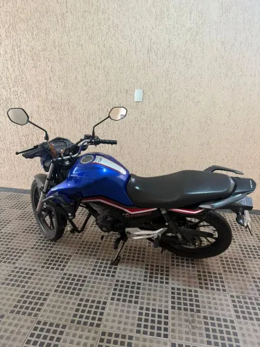 Titan 160