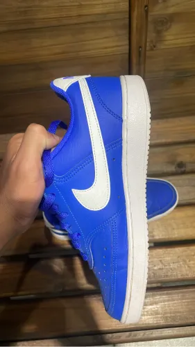 Vendo court vision- azul royal- 9/10, usado poucas vezes, TAM 38