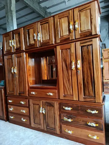 Guarda roupa de casal 6 portas novo com penteadeira.