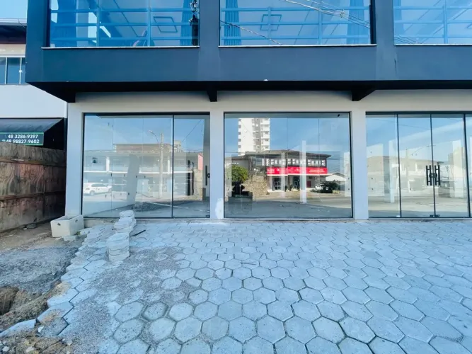 Loja para alugar, locação, centro de Palhoça, estacionamento, vitrine