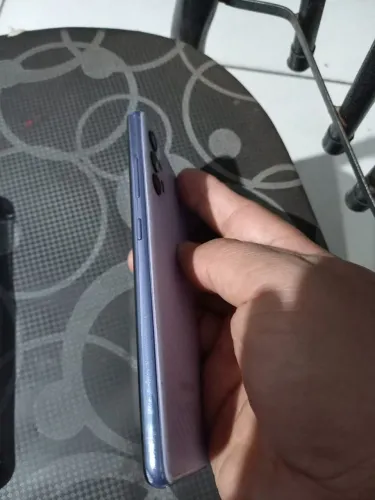Vendo um celular samsung a32 primeiro dono