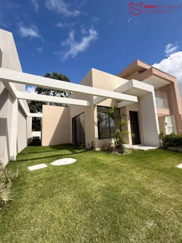 Casa térrea à venda no Condomínio Vila Florença, em Abrantes.