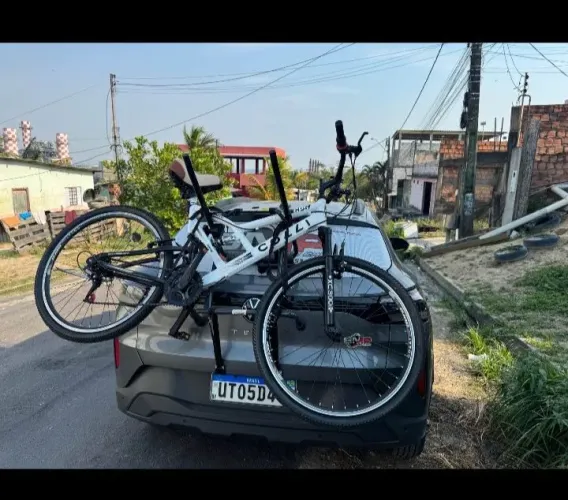 Vendo bicicleta com suporte