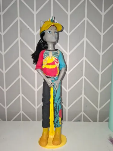 Boneco Monster High Neighthan Rot Freaky Fusion.