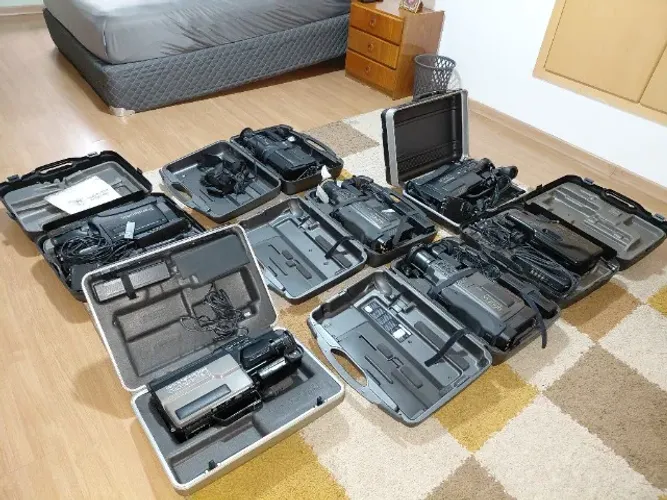 Conjunto de Filmadoras VHS/SVHS Panasonic para Colecionador ou Aproveitamento de Peças