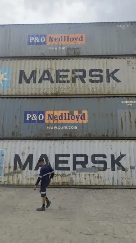 Container de 40 HC.  (12 metros)