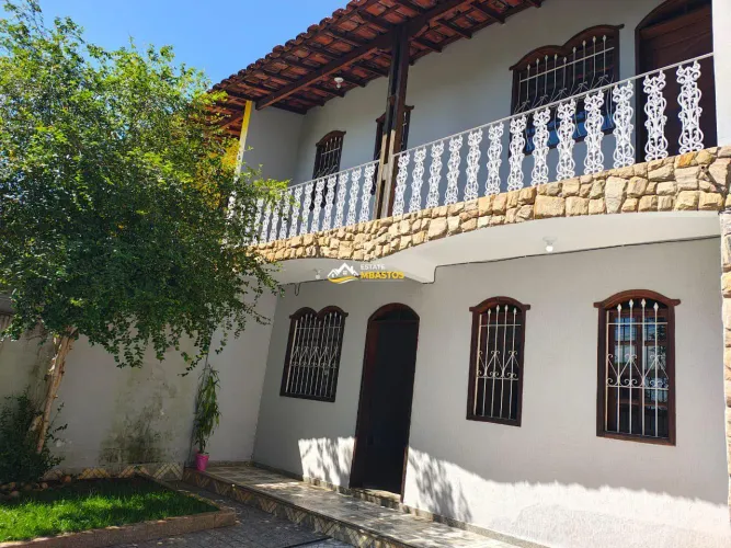 Casa Geminada com Suíte à Venda no Bairro Serrano Ref.:22415