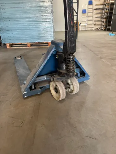 Paleteira manual 2000kg