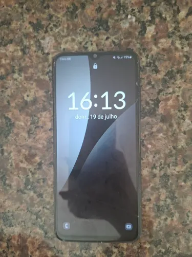 Vendo Samsung em ótimo estado.