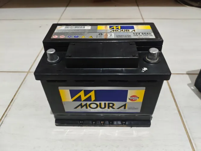 Bateria 60 amperes EFB Moura Start Stop Semi nova com garantia valor a base de troca