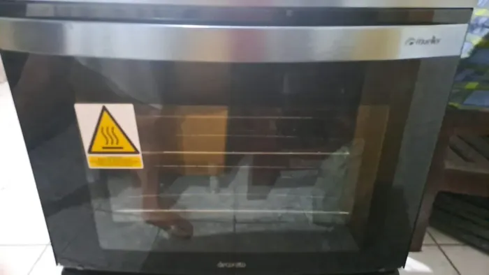Vende-se geladeira nova
