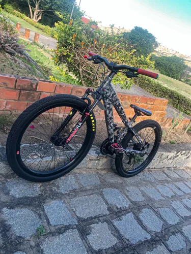 Bicicleta/bike vikingx tuff 25