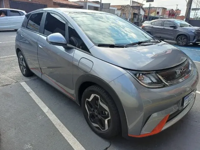 BYD Dolphin EV (Elétrico) 2025