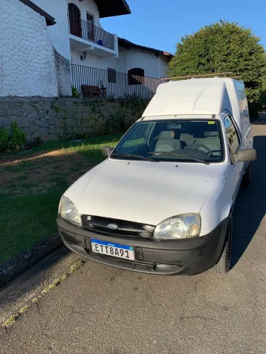 Ford Courier 1.6 L/ 1.6 Flex 2012