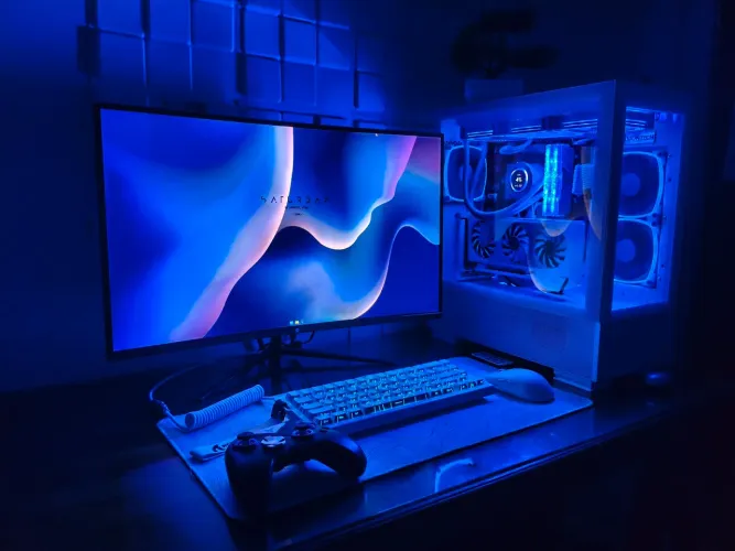 SETUP GAMER COMPLETO RTX 4060 + i5-12600KF + MONITOR 27" 165Hz