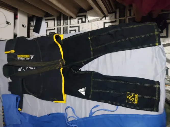 2 kimono jiu-jitsu usado