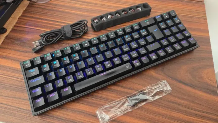 Redragon K628 Pollux Pro Teclado Sem Fio Mecânico 75% RGB Switch Marrom Hotswap Keycaps P
