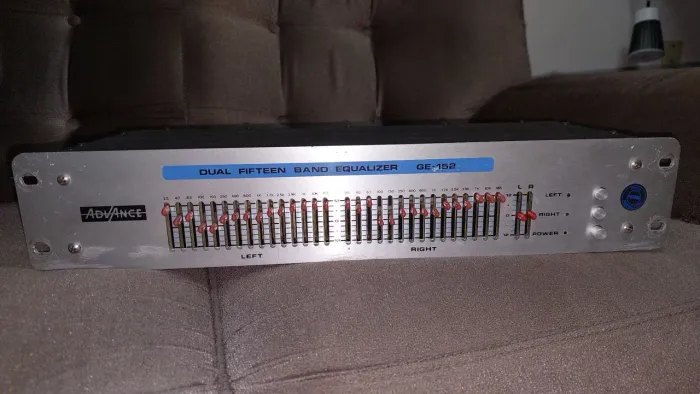 Equalizador Vintage Advance GE-152 - Raro, 100% Original e Impecável!