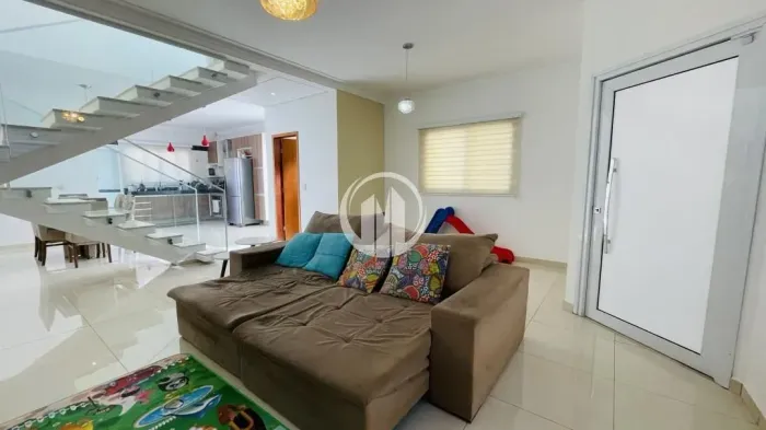 Casa à venda com 3 dormitórios sendo 1 suite - Residencial Santa Giovana - Jundi