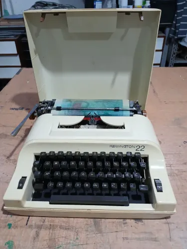 Máquina de escrever