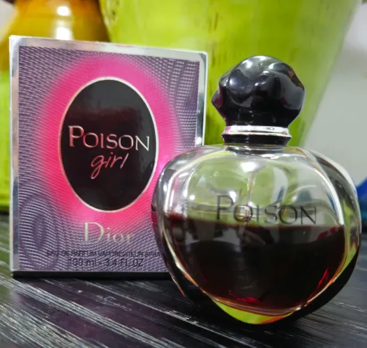 Poison Girl Dior EDP 100ml Volumetria conforme a foto.