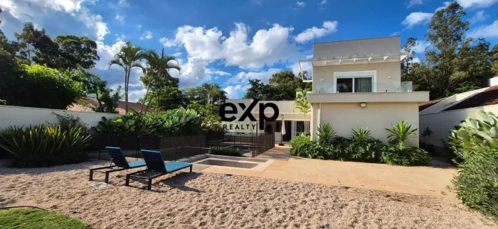 Casa Alto Padrão Porteira Fechada Mobiliada - 4 Suítes - Condomínio Proximo ao Colégio Por