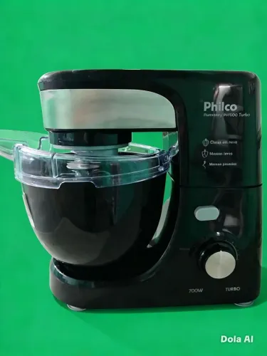 Batedeira planetária Philco 700w 127v.