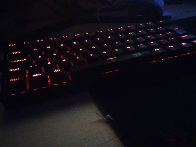 Teclado mecânico redragon fizz k617