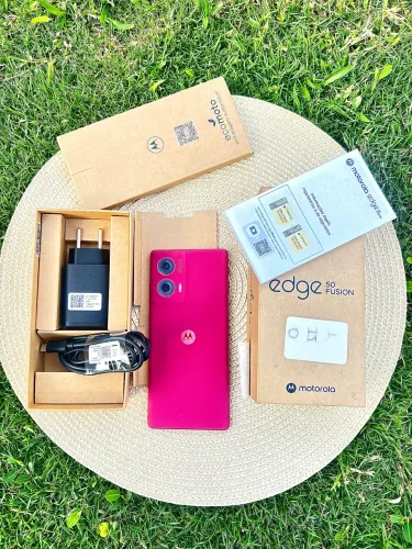 Motorola Edge 50 Fusion 256GB /12GB RAM completo com caixa 