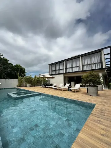 Mansão Exclusiva no Aldebaran | 4 Suítes | 1.163m² de Terreno