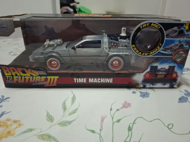 Miniatura Time Machine escala 1/24 Jada.